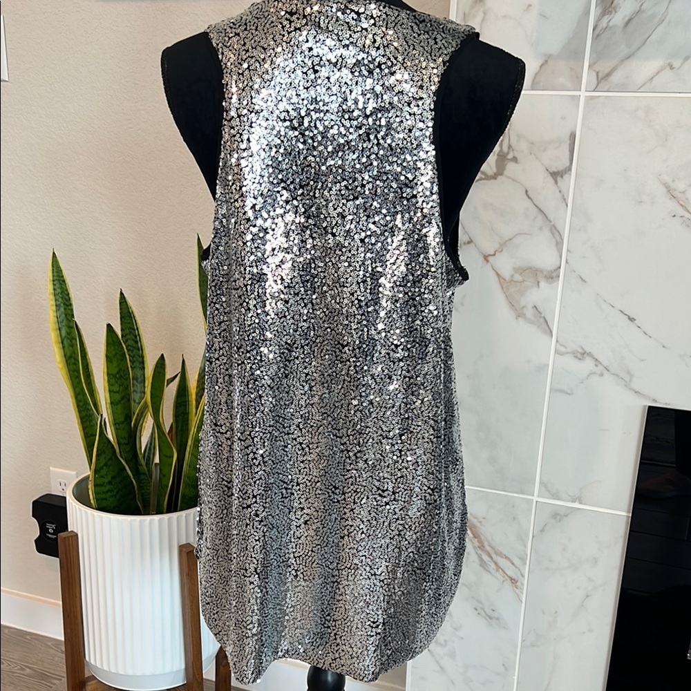 Silver Sequin Sleeveless Tank - Picture 5 of 7